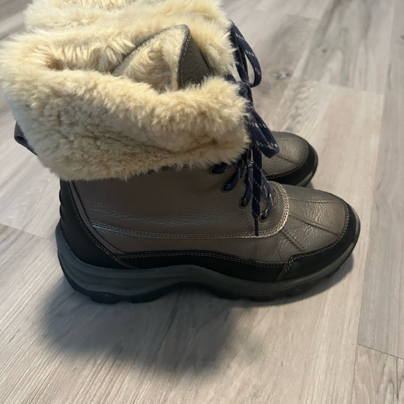 Clarks Silver and Black Winter Rain Boots - Picture 4 of 7